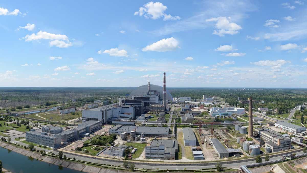 Chernobyl nuclear power plant: employees hold hostages for 10 days - en