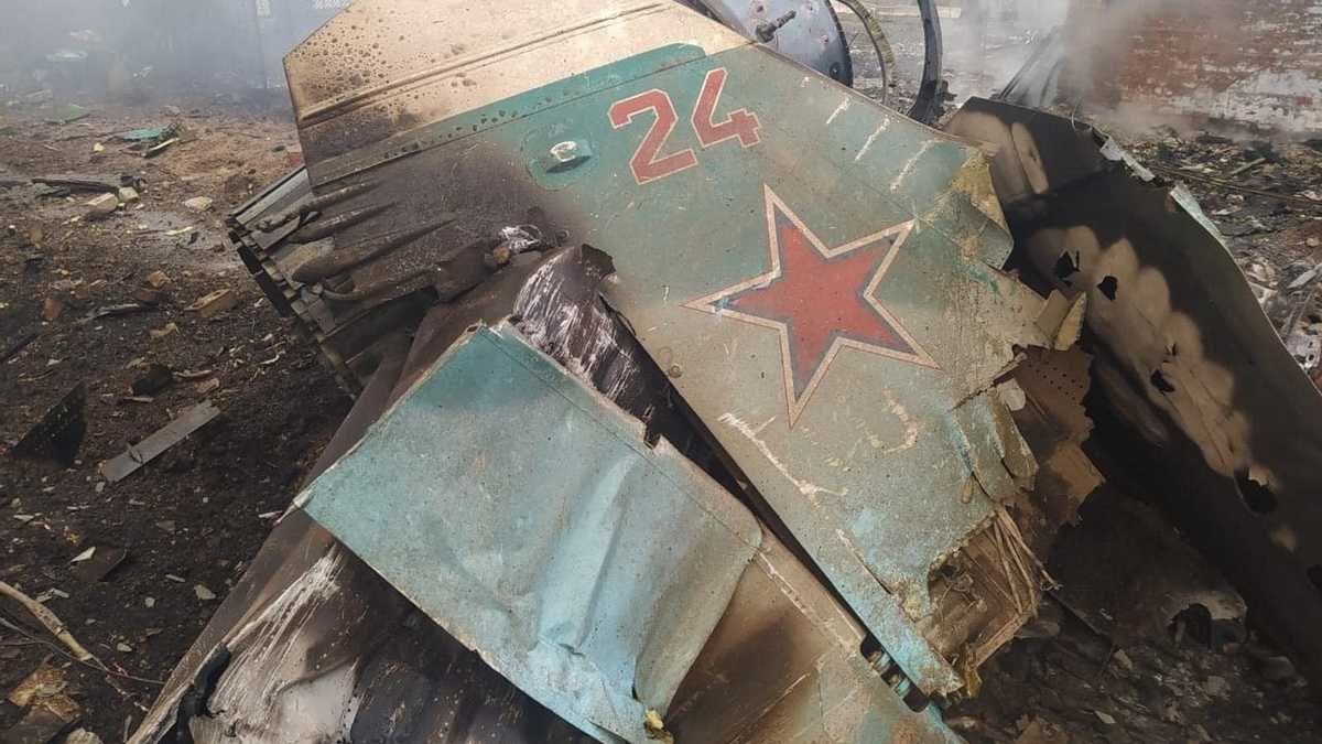Ukrainian air defense forces have shot down another Russian Su-24 bomber - en