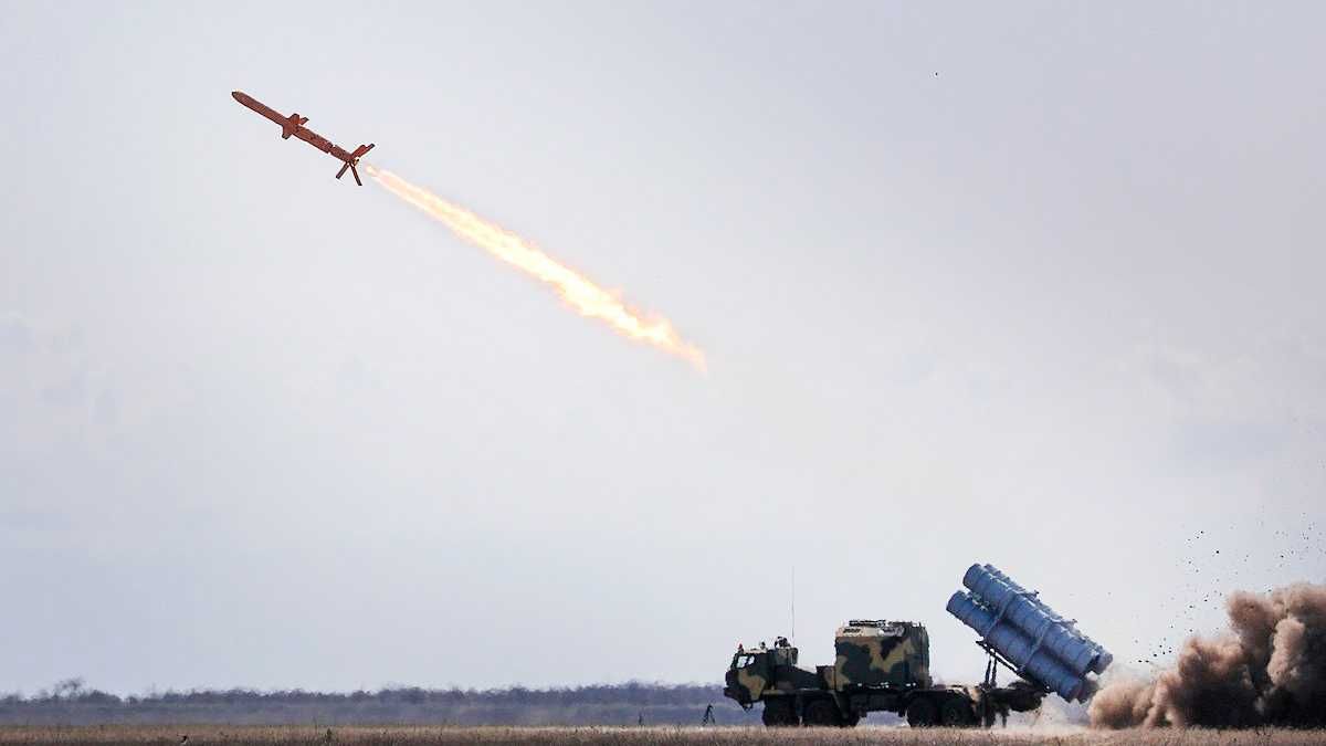 Human lives and infrastructure saved: Ukrainian army shot down two Russian missiles over Dnipro - en Human lives and infrastructure saved: Ukrainian army shot down two Russian missiles over Dnipro - en