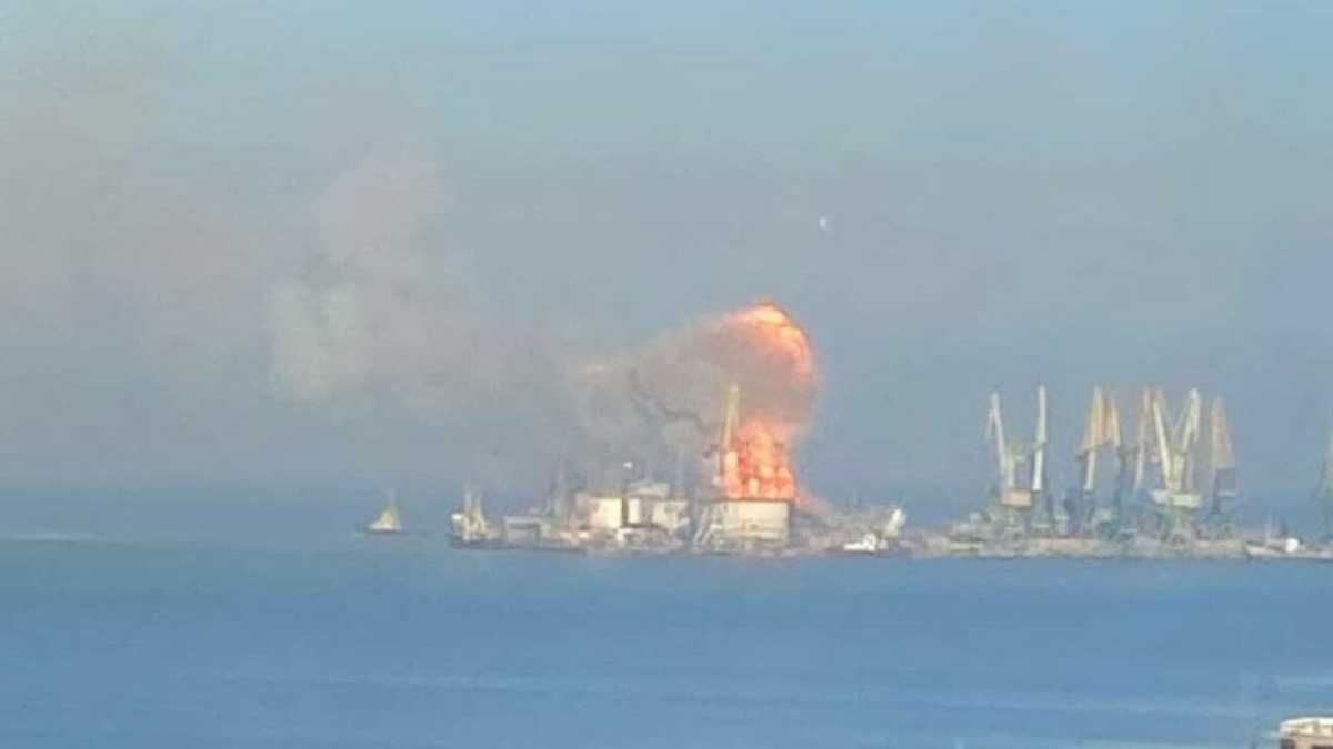 400 Russian soldiers were killed on the destroyed ship "Orsk" - en