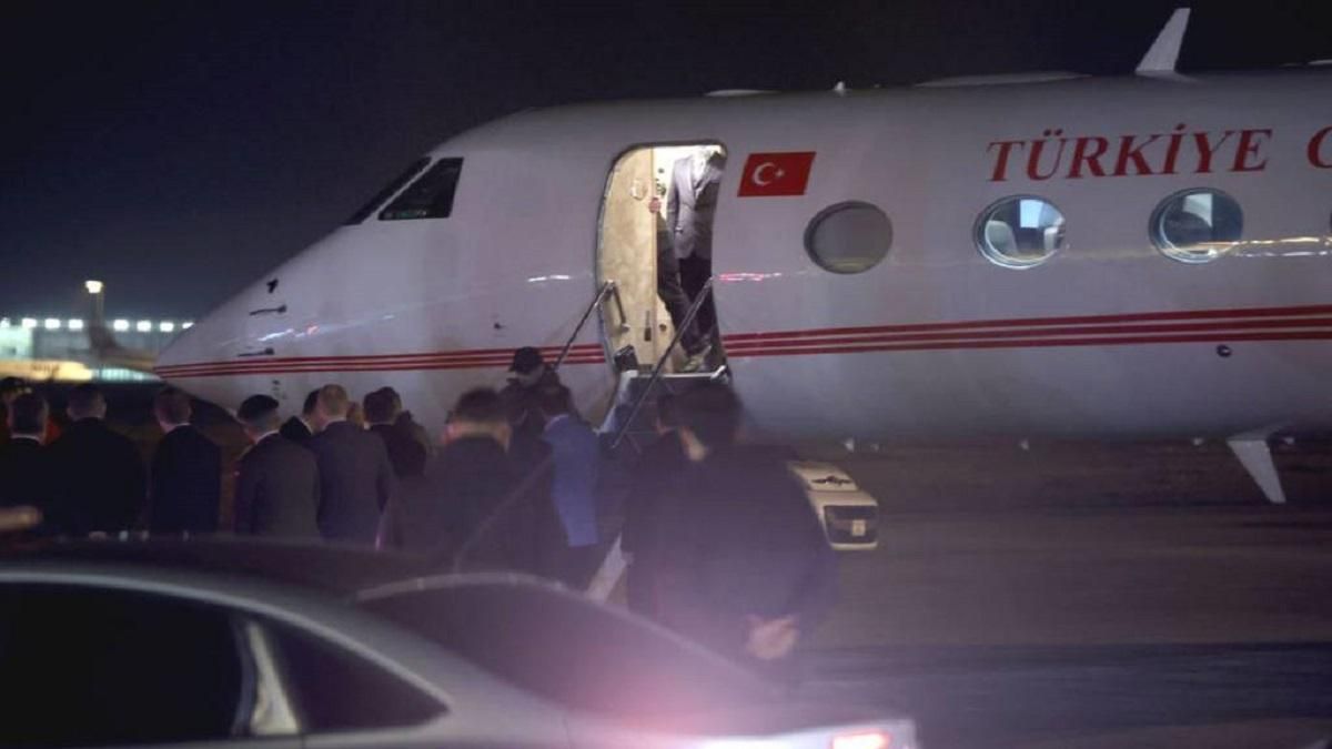 Delegations from Russia and Ukraine arrive in Istanbul - en Delegations from Russia and Ukraine arrive in Istanbul - en