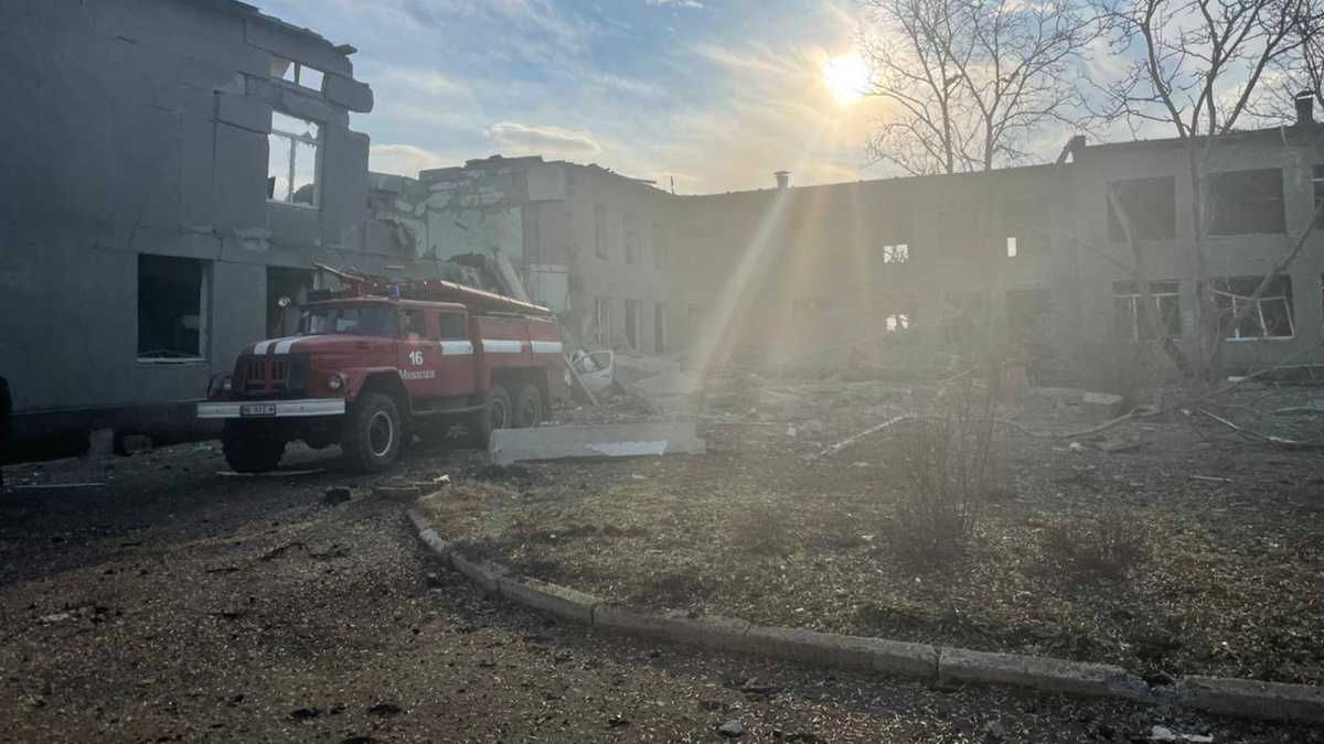 The Russian invaders fired missiles at Mykolayiv - en The Russian invaders fired missiles at Mykolayiv - en