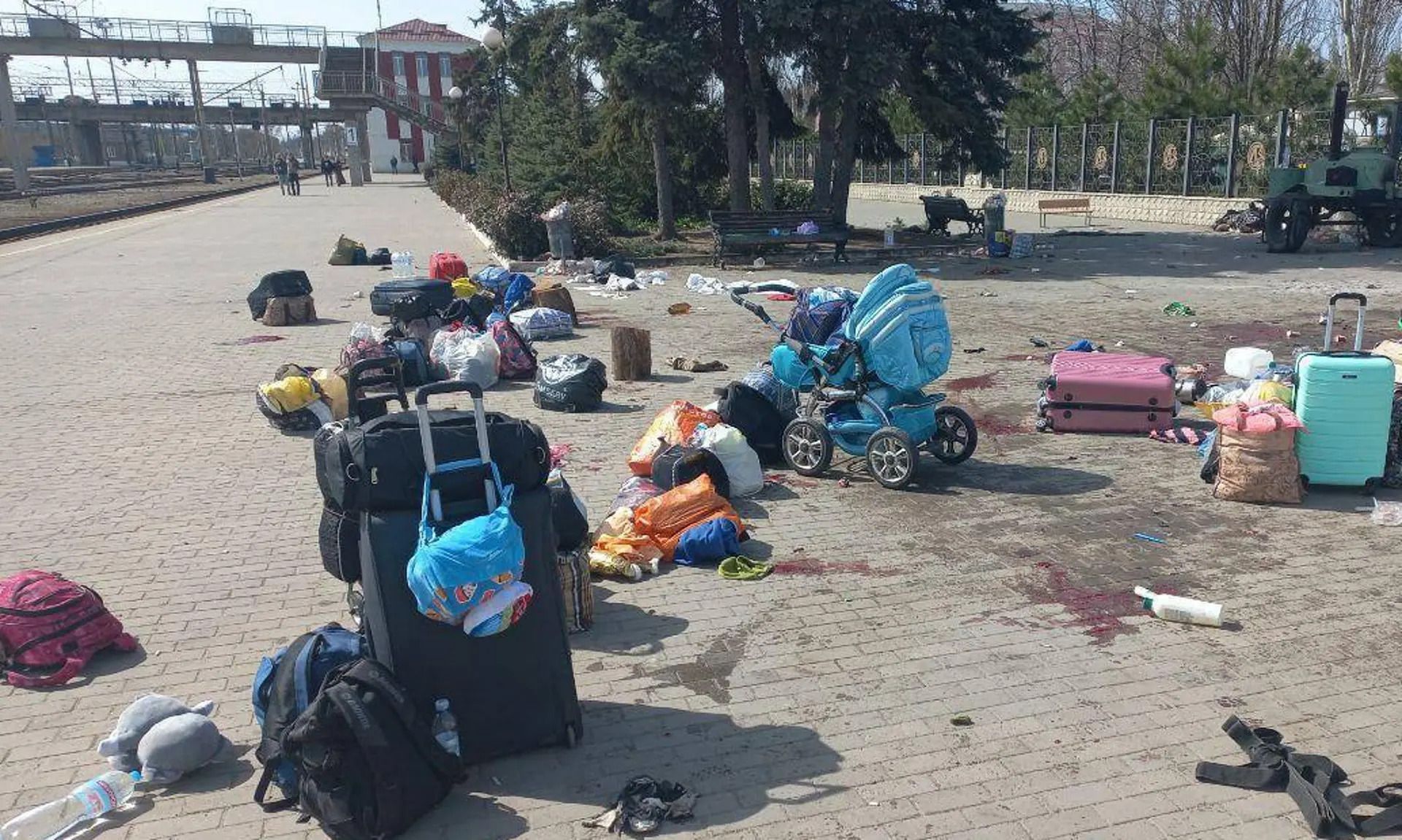 Death toll from Kramatorsk station strike rises to 39, governor says - en Death toll from Kramatorsk station strike rises to 39, governor says - en