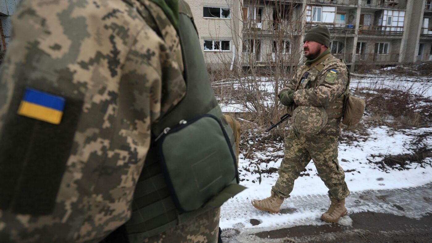 Civilians urged to leave Luhansk region - en Civilians urged to leave Luhansk region - en