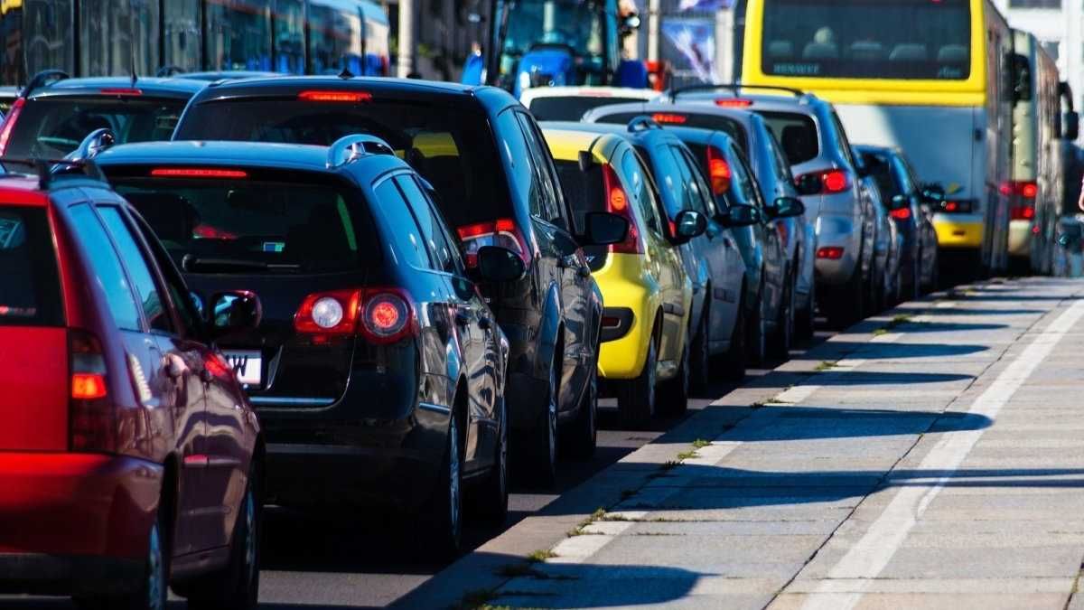 People return to Kyiv, but authorities urge them not to do so - en People return to Kyiv, but authorities urge them not to do so - en