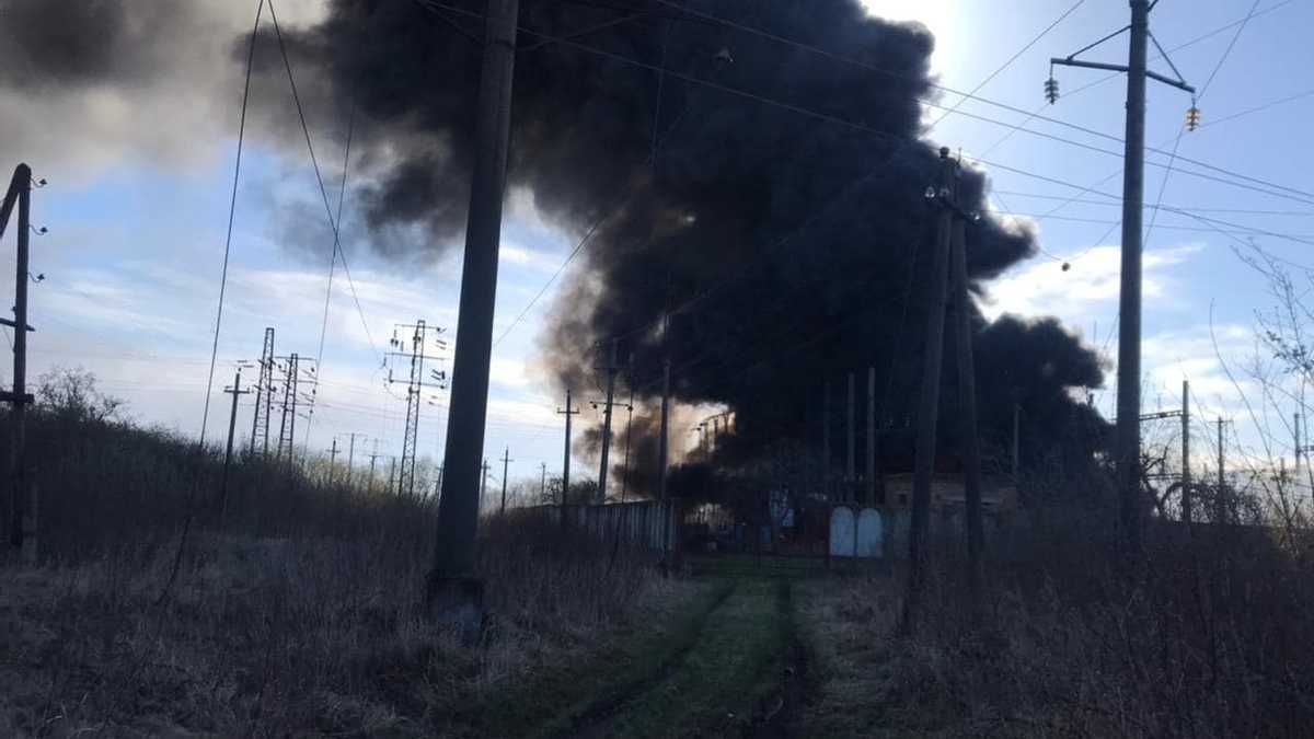 Situation in Lviv region: explosion at a railway station, one missile shot down - en