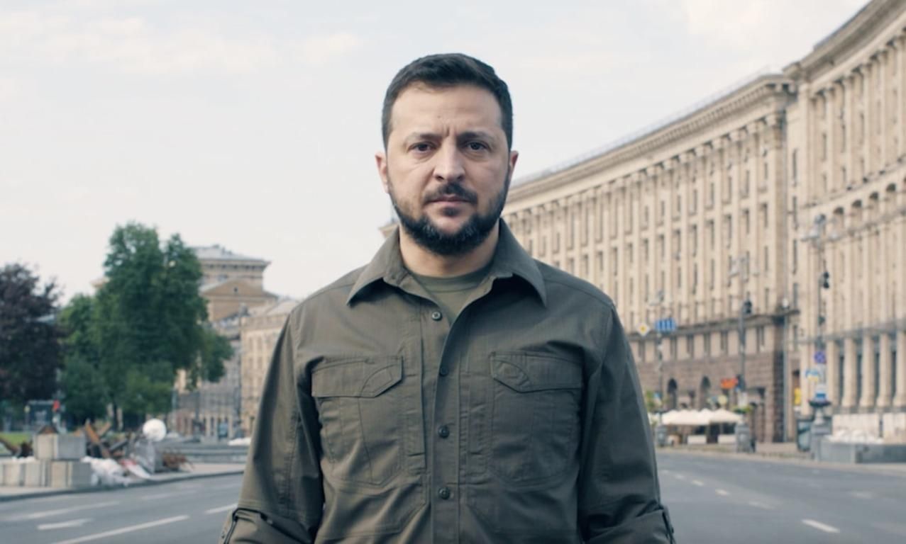 Zelenskyy made his own "Victory Day" message - en