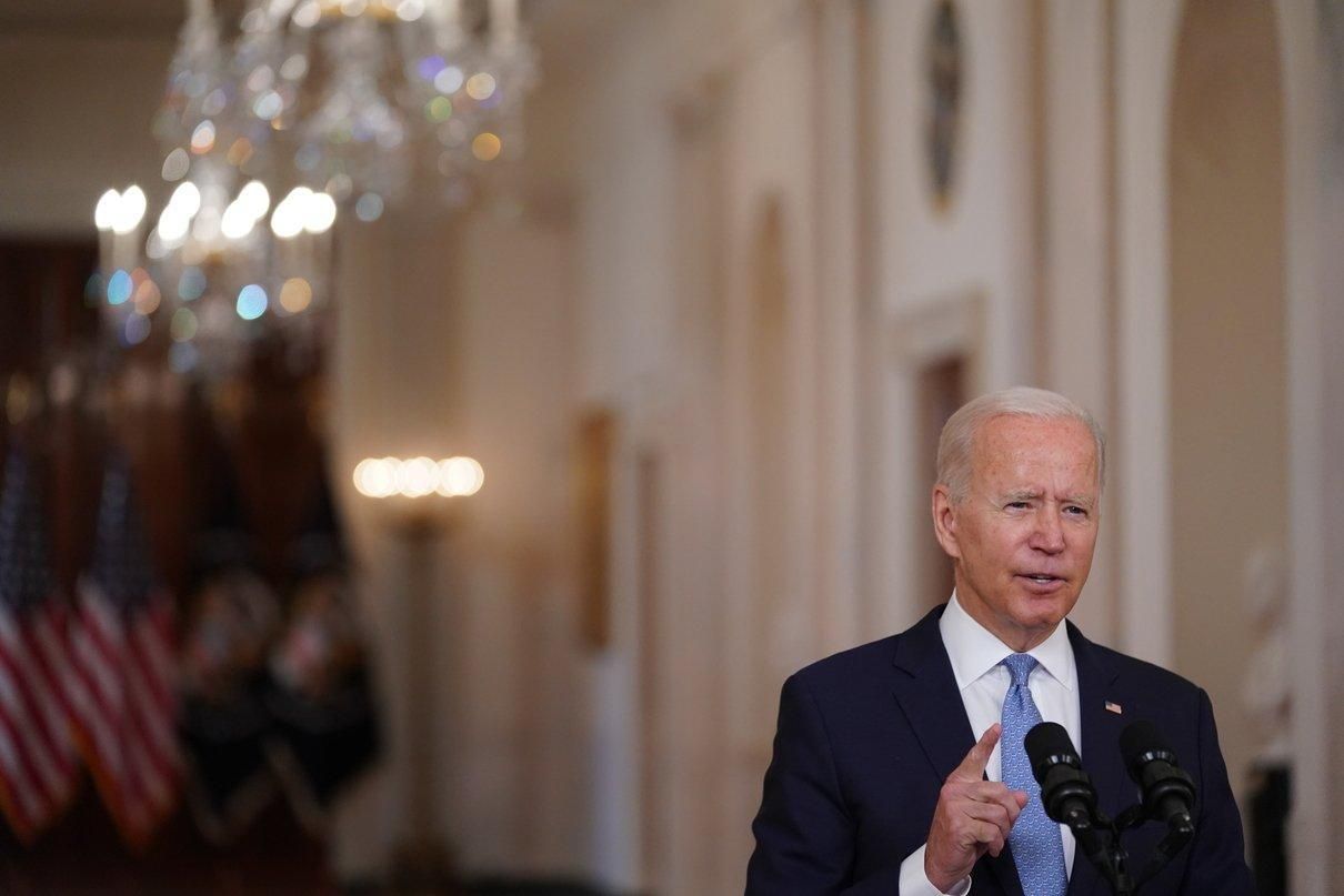 Biden signed $40 billion aid package to Ukraine - en