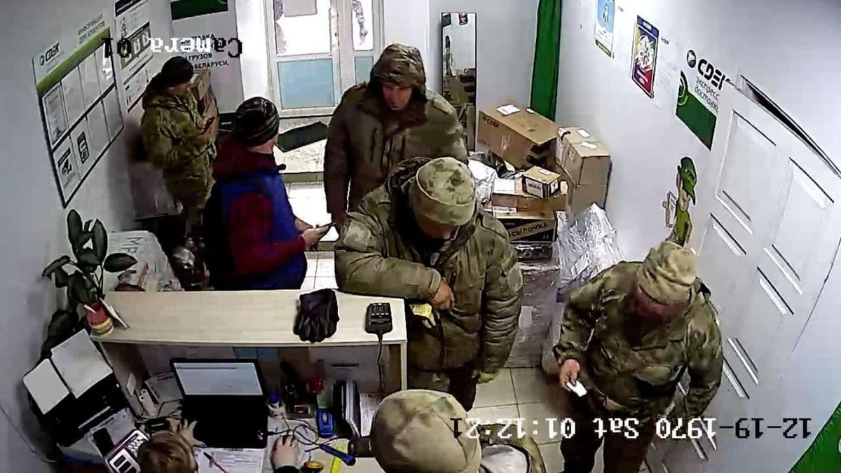 Russian Armed Forces organized large-scale looting in the occupied territories - en