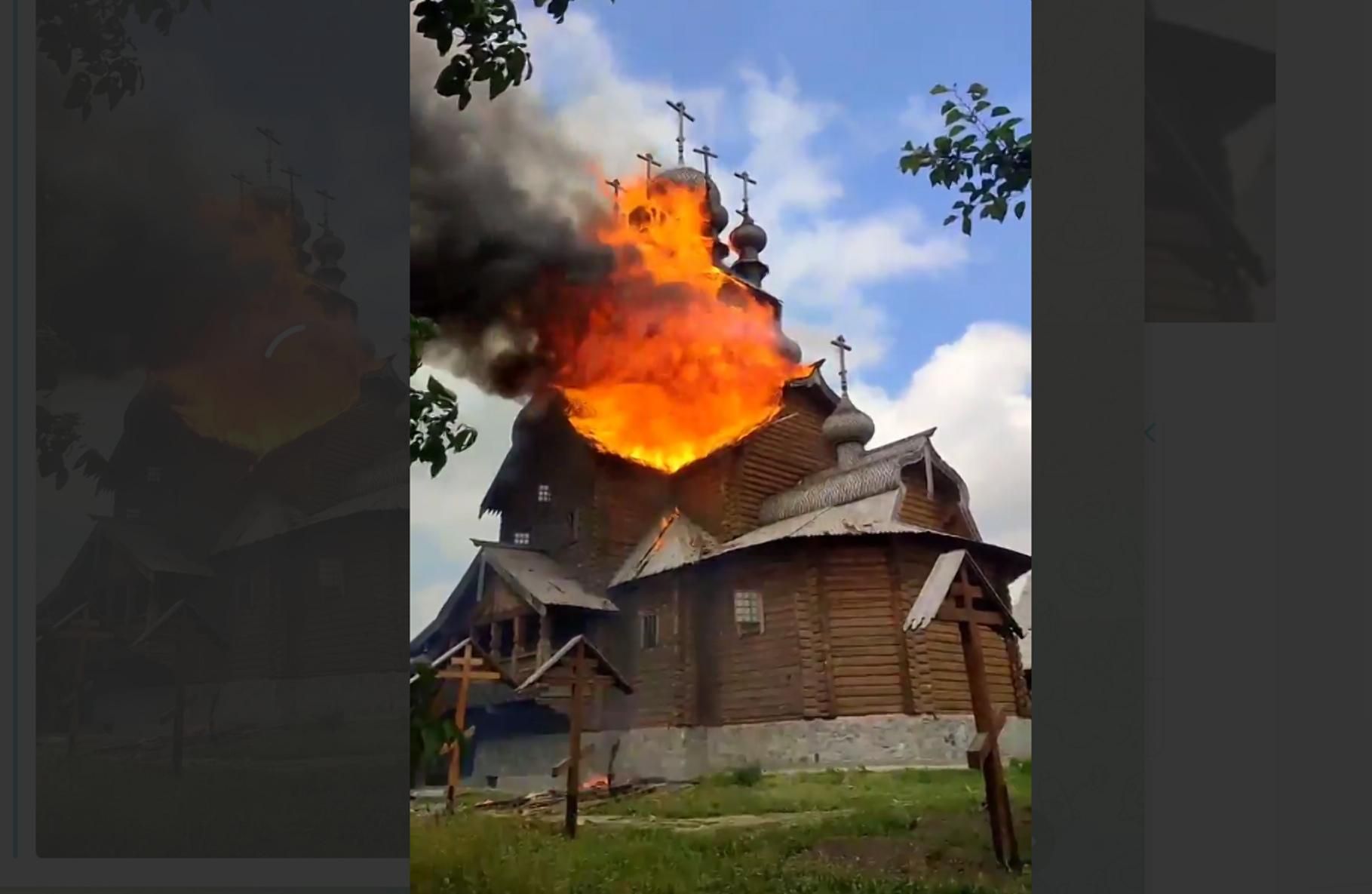 Russian troops fired the All Saints Skete of the Holy Dormition Sviatohirsk Lavra - en Russian troops fired the All Saints Skete of the Holy Dormition Sviatohirsk Lavra - en