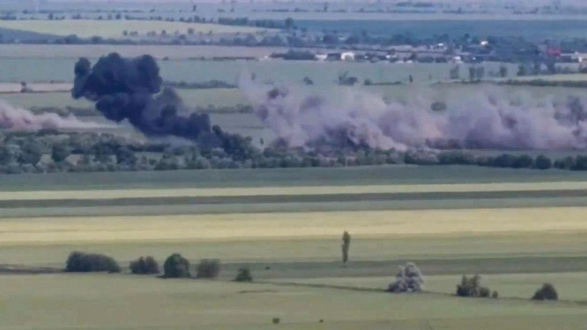 How Russian military equipment being destroyed by Ukrainian forces near Mykolaiv and Kherson - en