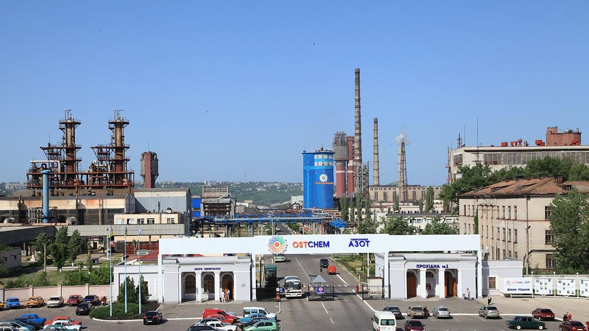 Evacuation from Azot plant in Severodonetsk now is impossible - en