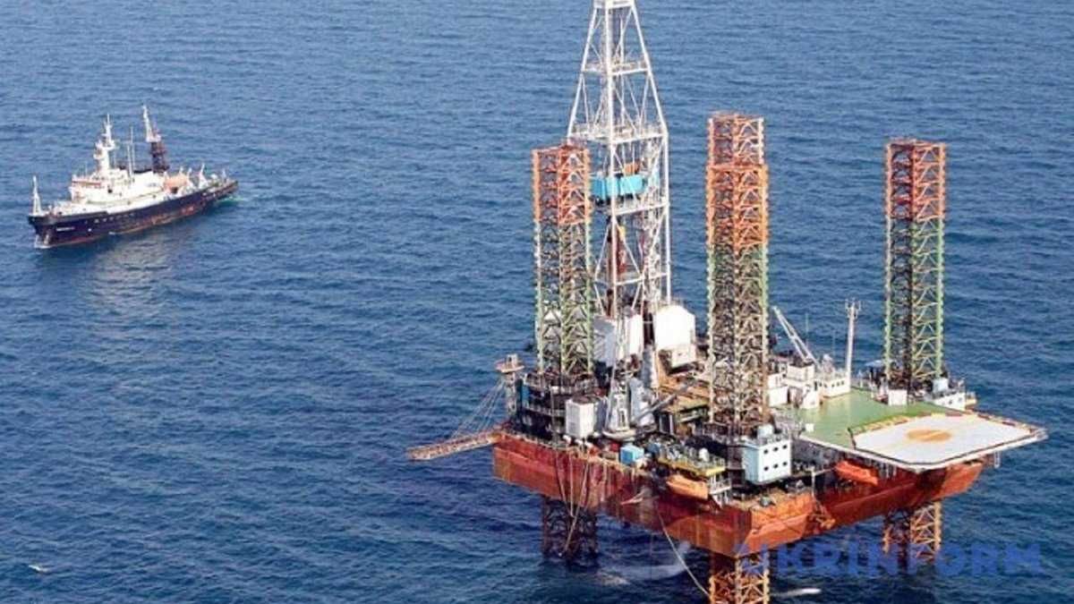 The occupiers are in trouble Ukraine targeted two seized gas platforms in Black Sea - en The occupiers are in trouble Ukraine targeted two seized gas platforms in Black Sea - en