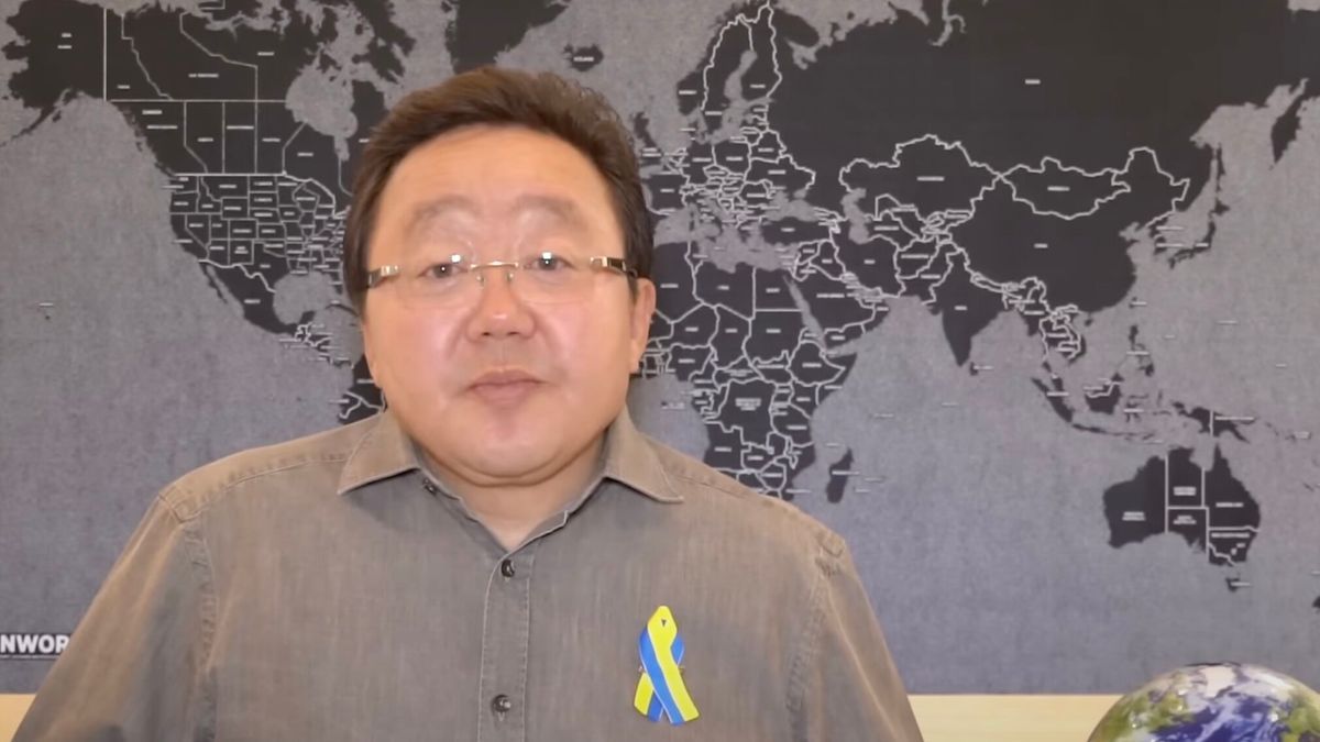Buryats are called by ex-president of Mongolia to come and avoid being sent to war in Ukraine - en