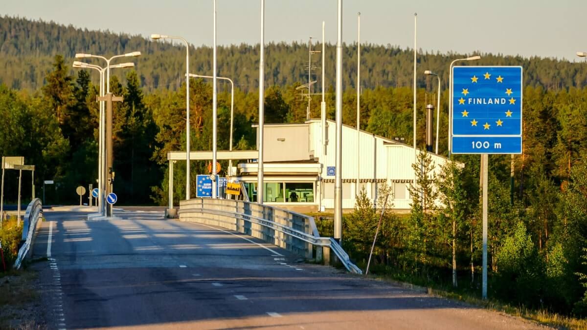 Finland decides "severe restrictions" on Russian citizens entering the country - en