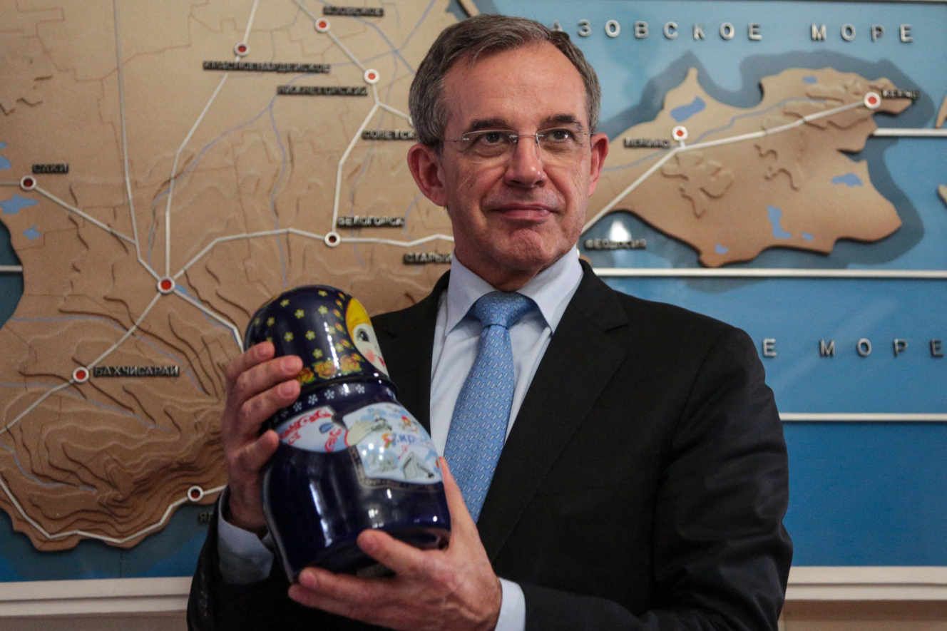 French MPs targeted by investigations into Russian-related corruption case - en French MPs targeted by investigations into Russian-related corruption case - en